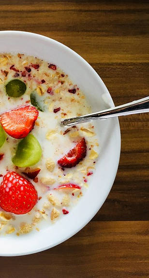 You have the choice to soak or not to soak your muesli. There's benefits to both.