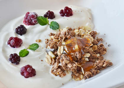 Add flavours to your muesli by drizzling raw honey over it or spoonfuls of yoghurt plus fresh fruits.