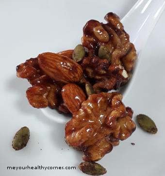 Cinnamon Honey Glazed Nuts | meyourhealthycorner.com